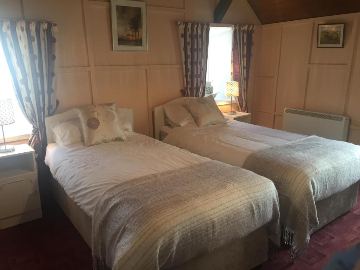 Дома для отпуска Shannon Breeze Cottage Ballycrossaun